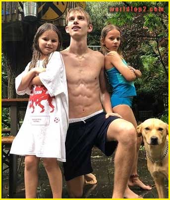 Clementine Jane Hawke  with her sister & brother