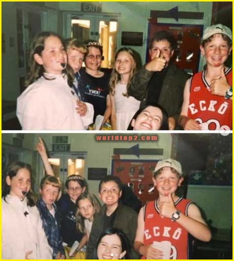 Sophie Craig young age photo with her friends