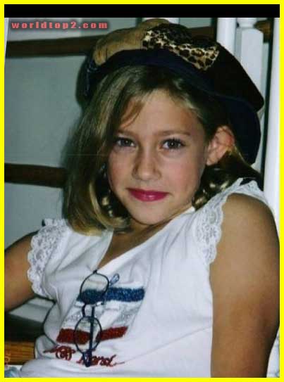 Lili Reinhart young age photo