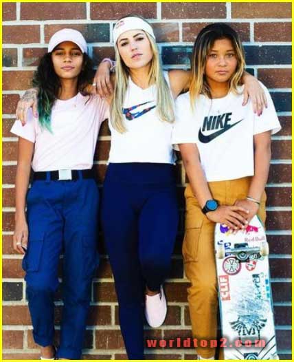 Sky Brown with her friends