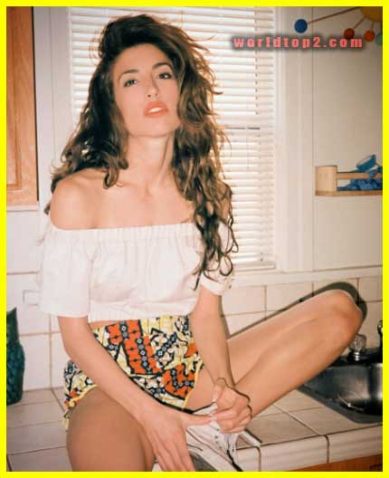 Tania Raymonde bio wiki facts