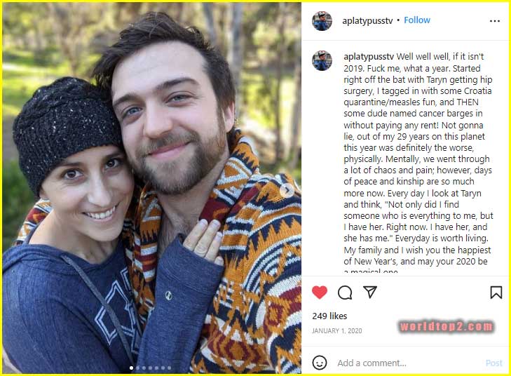 APlatypuss with his wife