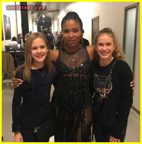 Isabella and Filippa youn age photo