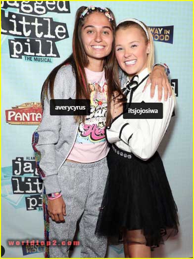 avery cyrus and JoJo Siwa