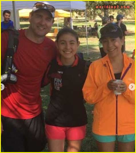 Mattie Westbrouck with her parents