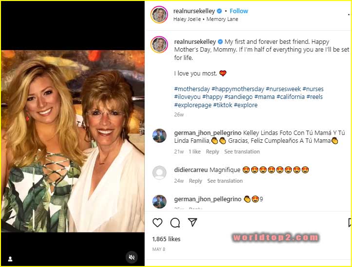 Kelley Johnson with her mother