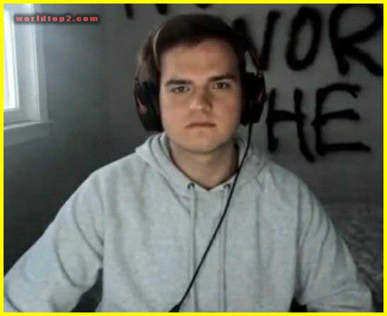 Alex Kister youtuber