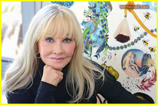 Becky Robbins net worth