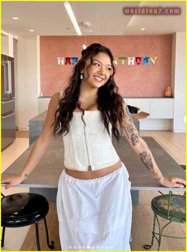 Mai Pham hot and sexy