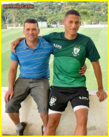Richarlison with his father
