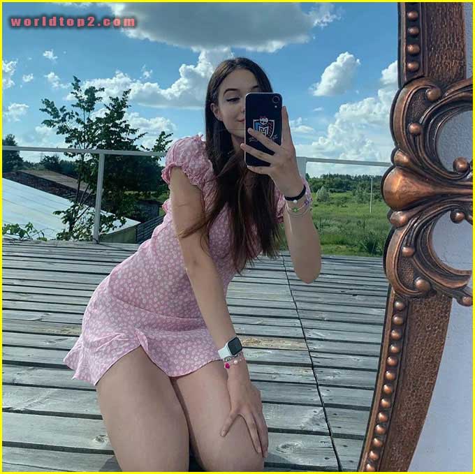 Sofiya Gorshkova hot and sexy