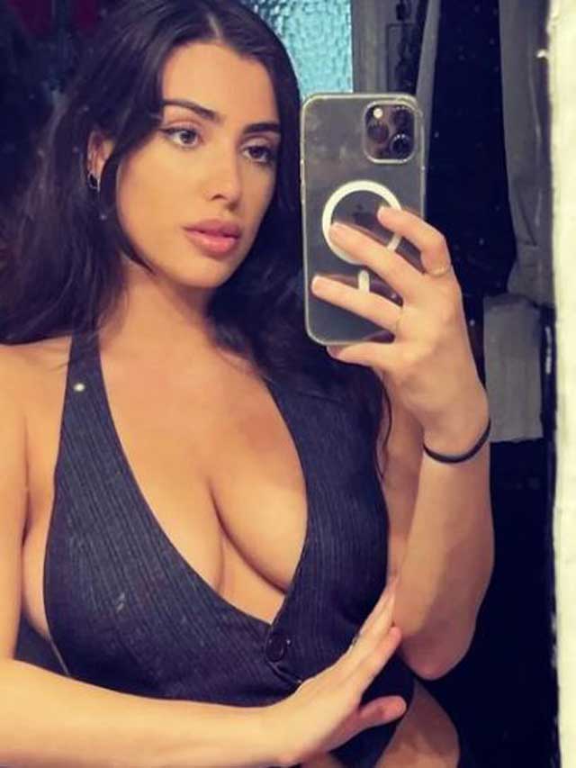 Bianca Censori taking selfie