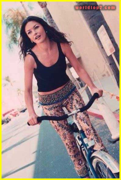 Carys Zeta Douglas bio wiki facts