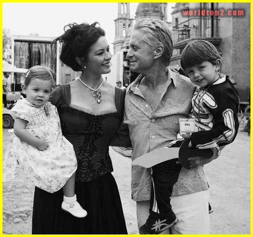 Carys Zeta Douglas childhood photo with her parents and brother