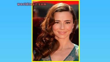 Linda Cardellini | Bio, Age, Height, Net Worth (2023), Facts