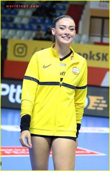 Zehra Güneş volleyball player