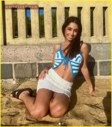 Elle Ray hot and sexy