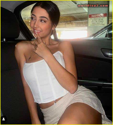 Elle Ray tiktok star