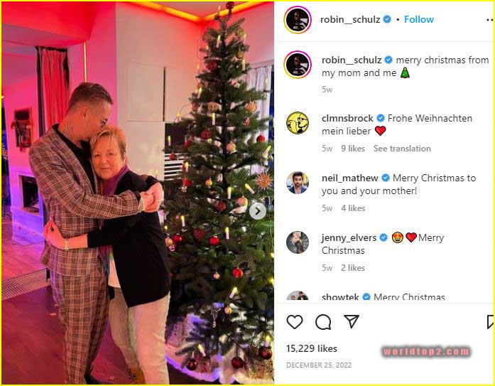 Robin Schulz with his mother