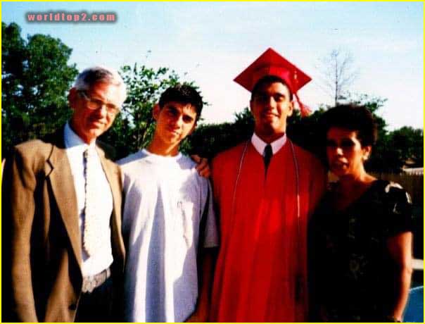 michael sartain family photo