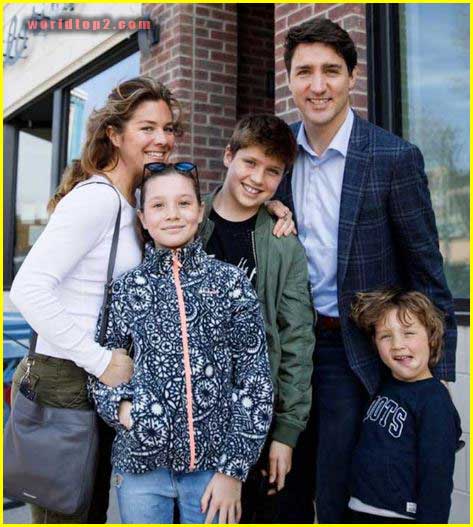Justin Trudeau with his wife and children