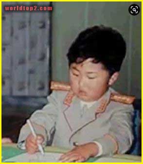 Kim Jong-un childhood photo writting