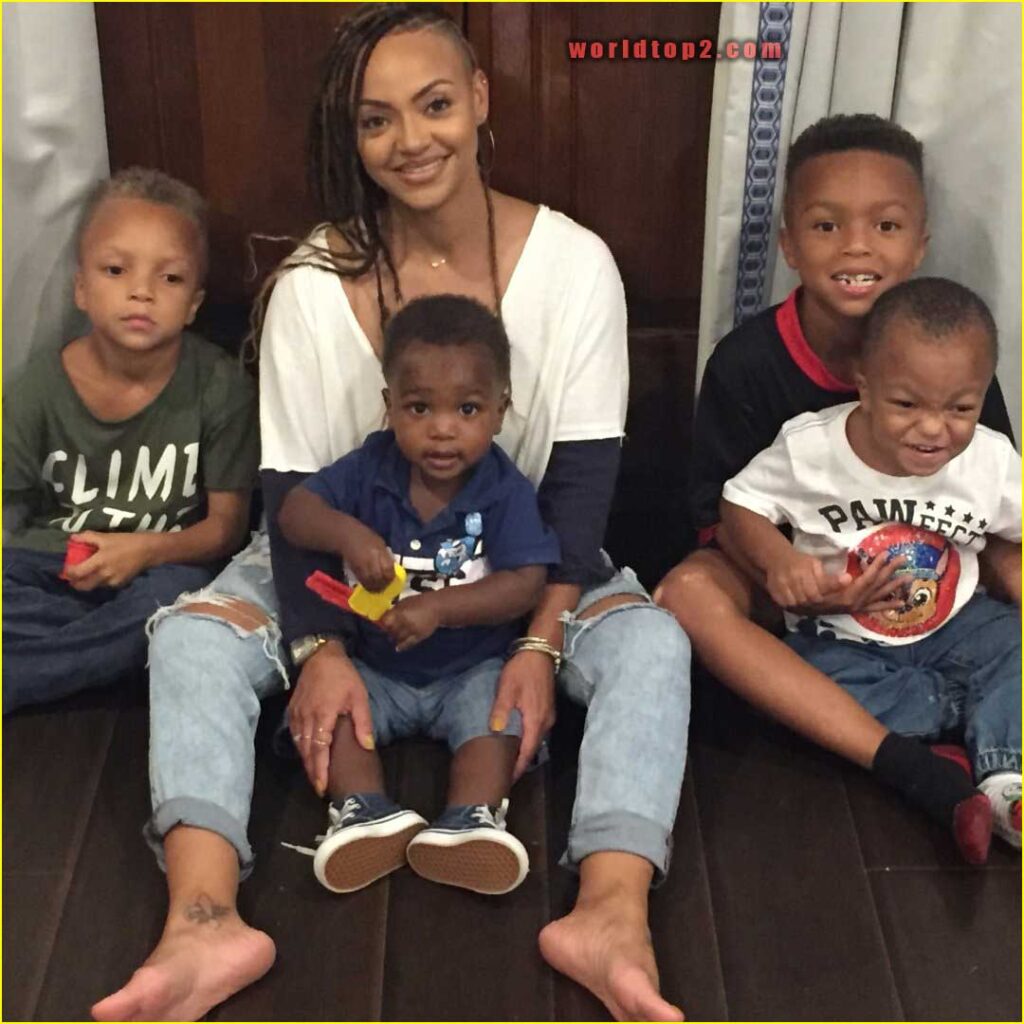 Sheletta Chapital with her children