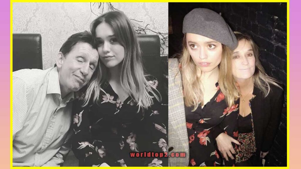 Aimée Lou Wood with her father and mother