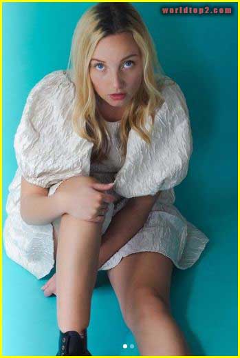 Kristy Philipps hot and sexy