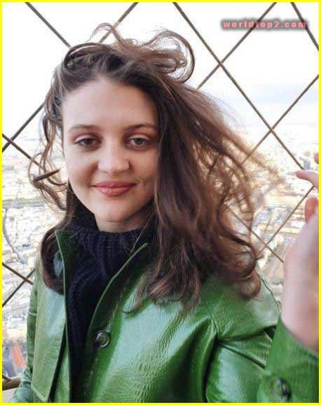 Lara Alexandra Peake bio wiki facts