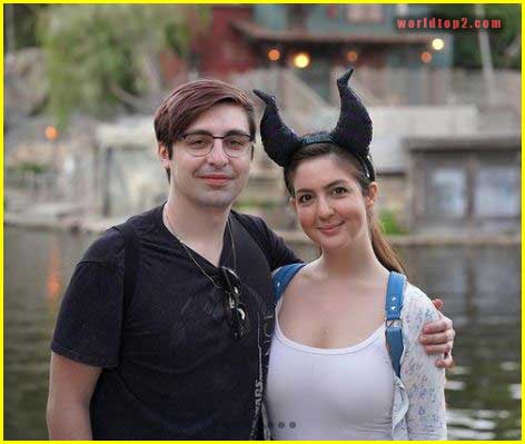 Shroud with his girlfriend