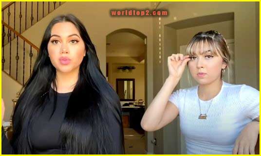 Jailyne Ojeda Ochoa with her sister