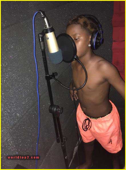 MC Caverinha childhood photo