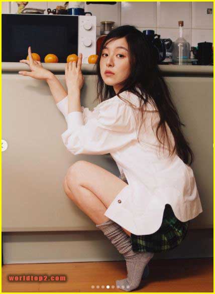 Park Ji Hu hot and sexy