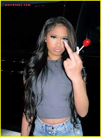 Yanni Monett bio wiki facts