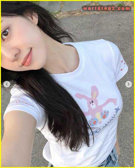 Jung Hyerin hot and sexy