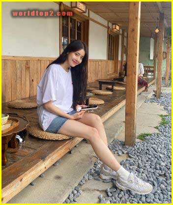 Jung Shin-hye hot and sexy