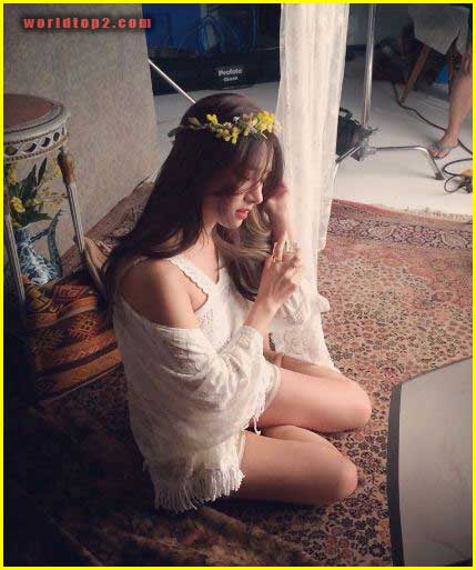 Kim Soeun hot and sexy