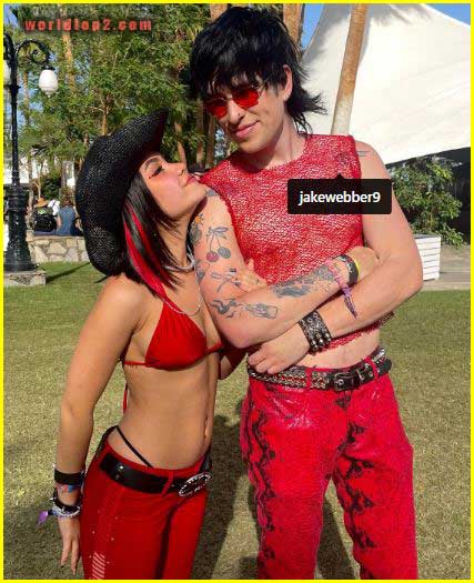 TaraYummy with her boyfriend Jake Webber