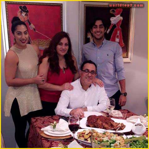 Eman Esfandi family photo