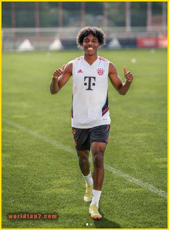 Mathys Tel football player