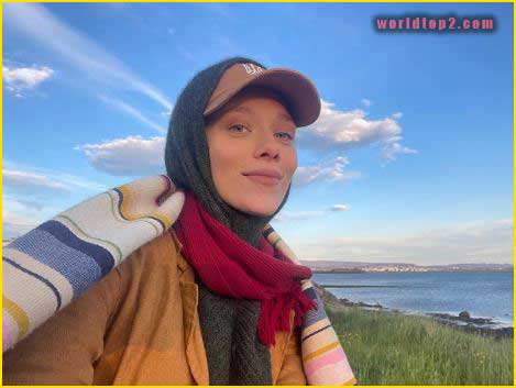 Ivanna Sakhno bio wiki facts