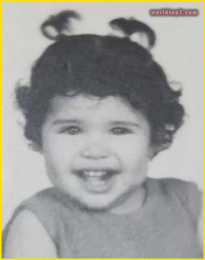 Yuri Mua childhood photo