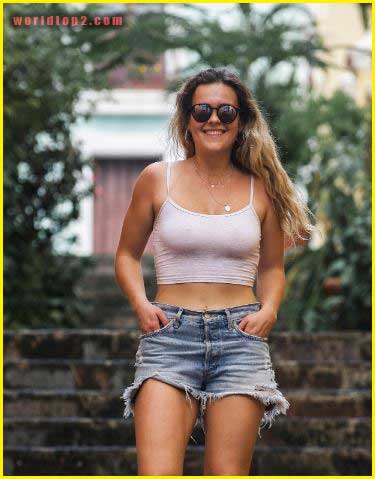 Jazmyn Canning Vanwives
