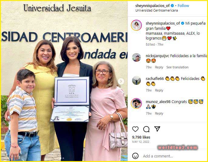 Sheynnis Palacios with her mother grandmom and brother