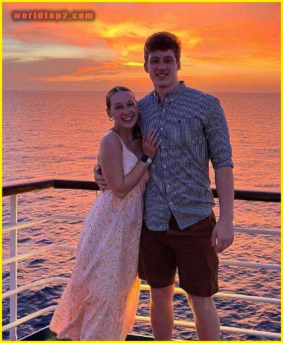 Alina Morse with her boyfriend