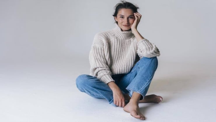 How To Choose the Perfect Sweater for Your Body Shape