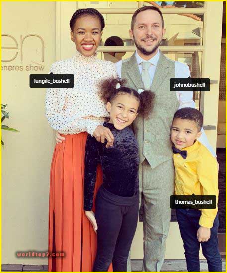 Nandi Bushell with her parents and brother
