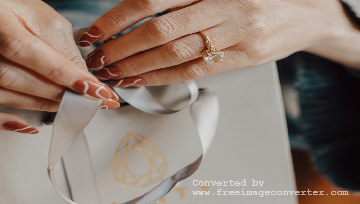 Choosing the Right Metal: A Guide to Jewelry Findings Materials